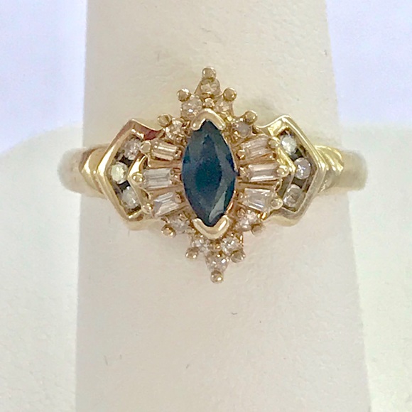 Jewelry - .25 ctw diamond & .24 ct sapphire ring in 10kt YG